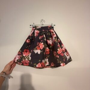 Floral A-Line Skirt w/bow tie